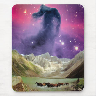 Horsehead Nebula över rinnande hästar Musmatta
