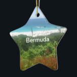 Horseshoe Bay Beach, Bermuda Julgransprydnad Keramik<br><div class="desc">Lush grönt gräs med pulserande blommor av orange med Horseshoe Bay Beach,  Bermuda,  som huvuddroppe. Southampton Bermuda,  parish,  celeste@khoncepts.com</div>