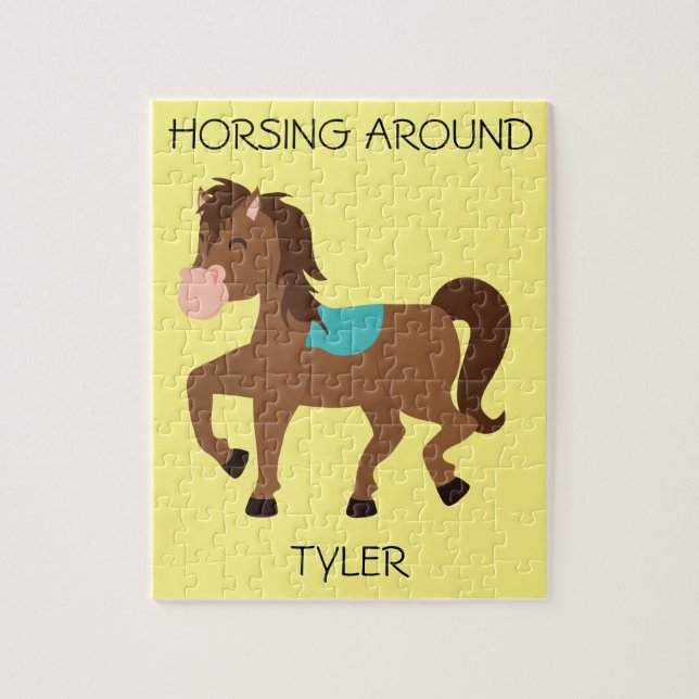 "Horsing Around"-pussel med eget namn. Pussel (Vertikal)