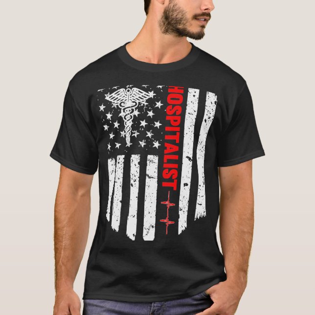 Hospitalist American Flagga Patriotic Medicine Gif T Shirt (Framsida)