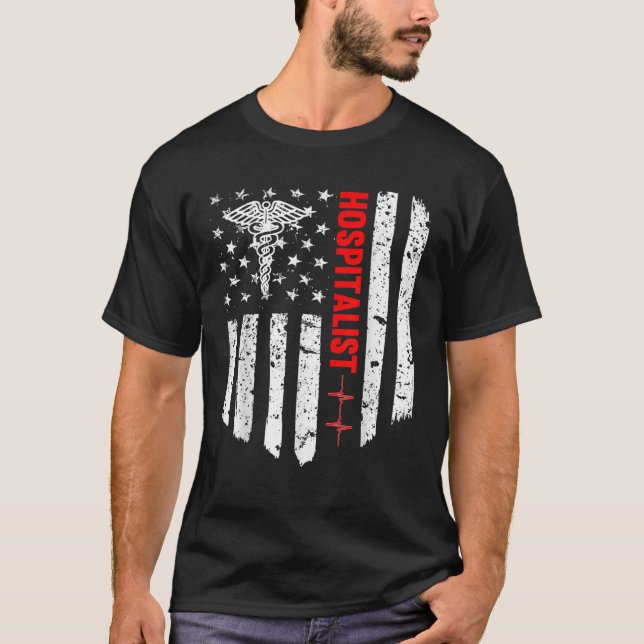 Hospitalist American Flagga Patriotic Medicine Gif T Shirt (Framsida)