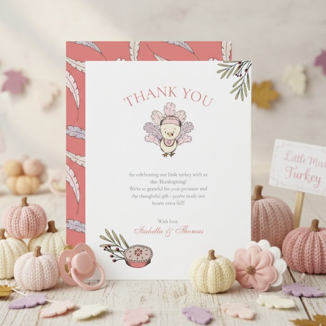 Höst Babyflicka Liten Kalkon Tacksamhetskort Inbjudningar (Cute Little Turkey Thanksgiving Baby Shower Thank You Card. Baby Turkey, Gingham Feathers, Pie, Leaf)