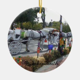 Höst för vagn för Frankenmuth Michigan vithäst Julgransprydnad Keramik