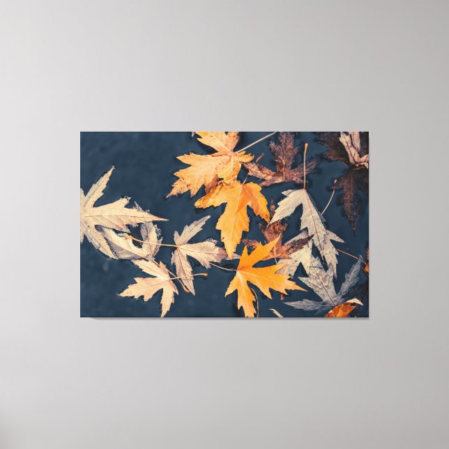 HÖST LÖV i VATTEN Canvastryck (Framsida)