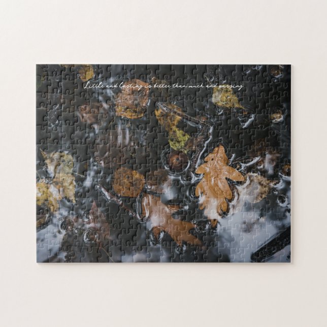 Höst löv och akorrar i mystiskt vatten pussel (Horisontell)