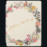 HöstBlommigtens Grönt för utandning Gult med Namn iPad Skydd<br><div class="desc">Den här snyggt anpassningsbar ipad cover har en vacker blommigt av grönt andetag i en underbar fallpalett av senap gult,  sage grönt och . Anpassa det med ditt namn i skriptbokstäver. Underbar presentidé.</div>