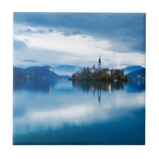 Höstdusk vid Sjö Bled Kakelplatta