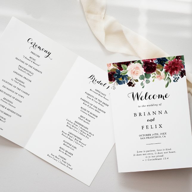 Hösten: Rustic Burgundy Calligraphy Folded Bröllop Program (Skapare uppladdad)