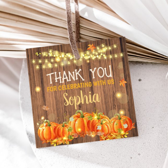 Hösten Rustic Pumpkin Patch Birthday Square Gåvor Etiketter (Autumn Rustic Pumpkin Patch String Lights Birthday Square Favor Tags)