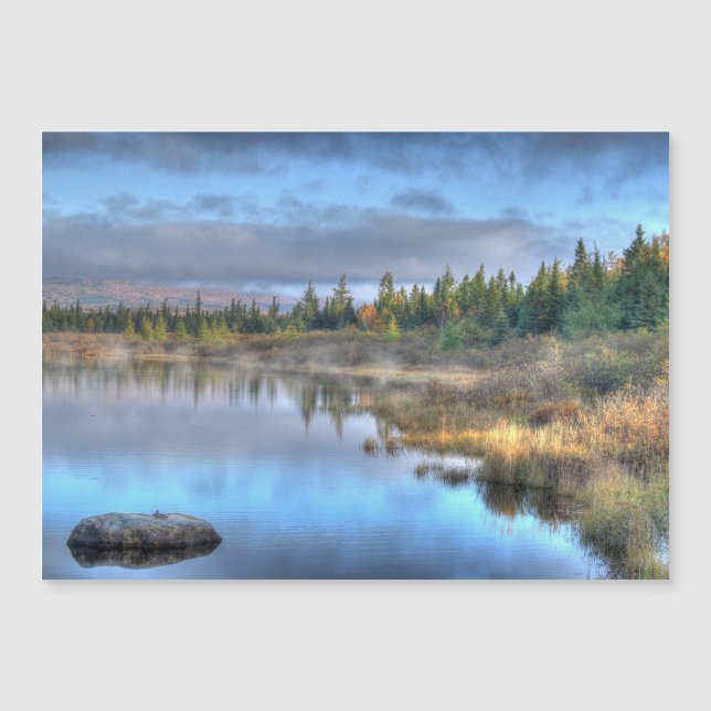 Hösten Sunrise i Moosehead Sjö Maine (Framsida)