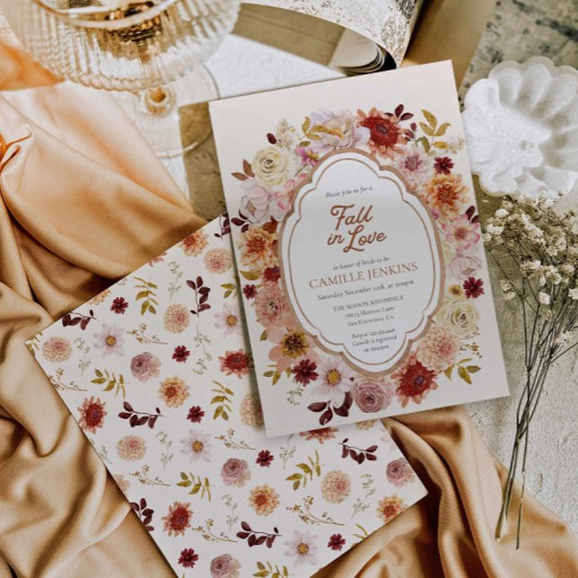 Höstens Bröllopsduschinbjudan Fall in Love Inbjudningar (Fall in Love Autumn Floral Bridal Shower Invitation)
