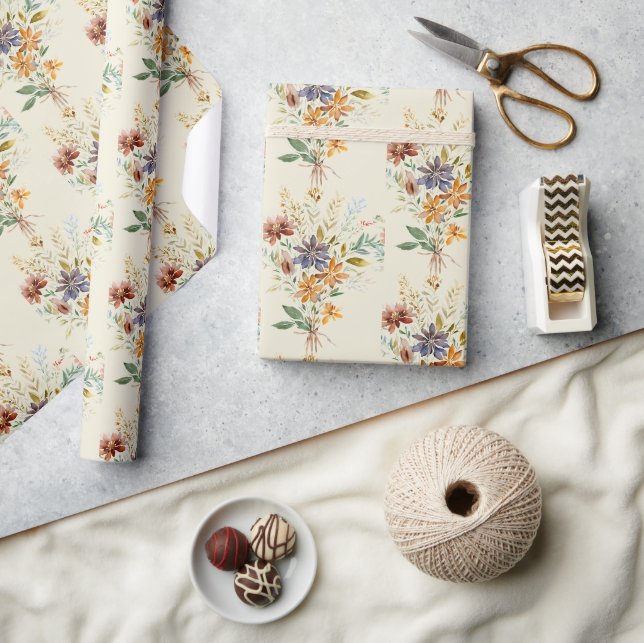 Höstens vilda blommor mönster presentpapper (Hantverk)