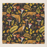 Höstfoxar på svart sjal<br><div class="desc">Hand-målad skogsfauna och flora- räv,  löv,  svamp och bär</div>