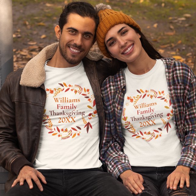 Höstkrans i Thanksgivingen för anpassningsbar-fami T Shirt (Skapare uppladdad)