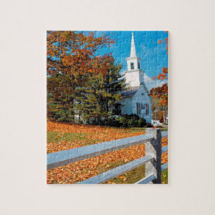 Höstkyrka i glansen New England Pussel