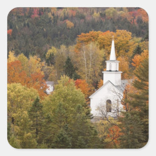Höstlandskap med kyrka, Vermont, USA Fyrkantigt Klistermärke