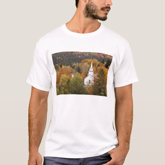 Höstlandskap med kyrka, Vermont, USA T Shirt (Framsida)