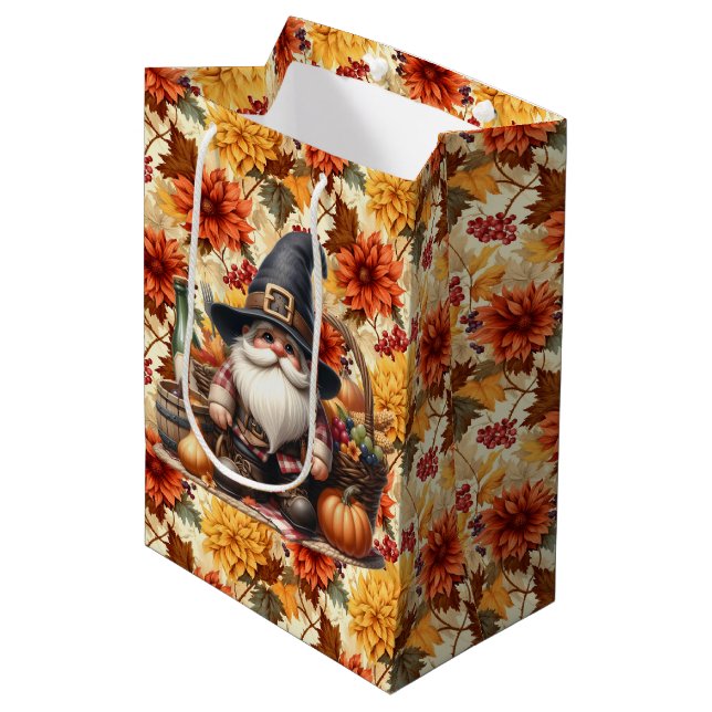 Höstorange blommor med Thanksgiving Gnome (Framsidan Vinklad)
