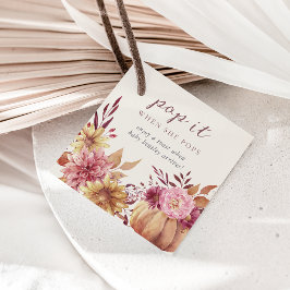 Höstpumpa och blomsterbabyskor gåvor etiketter
