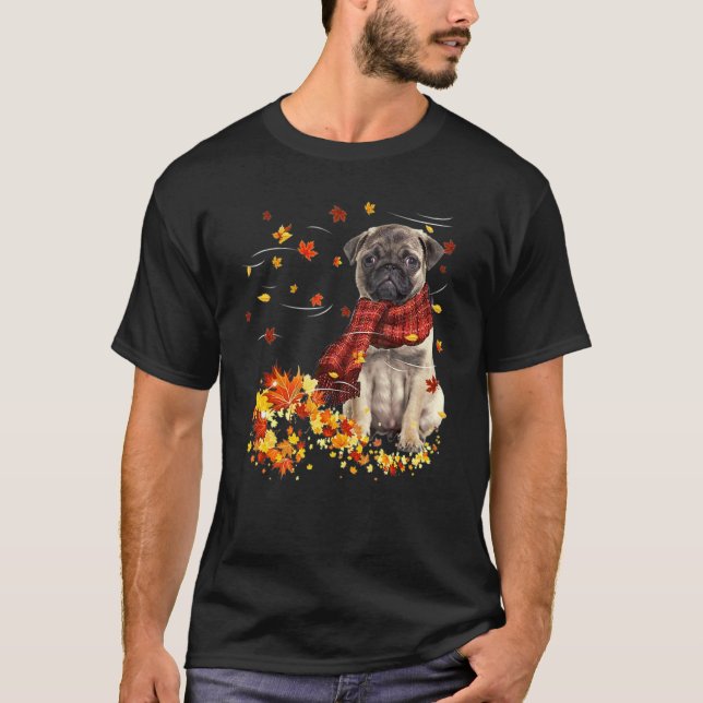 Höstskal Pug Hund Höst Fallande Löv T Shirt (Framsida)
