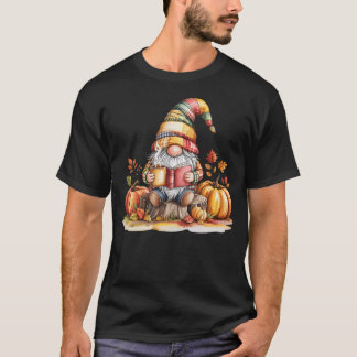 Hösttomte läser bok med pumpor t shirt