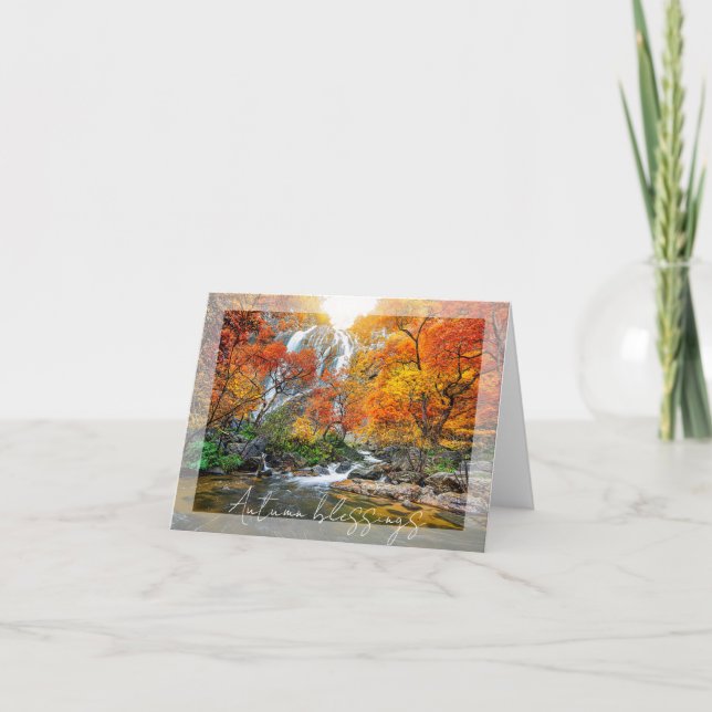Höstvattenfall och flod med anpassningsbar kort (Framsida)