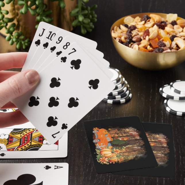 Höstvibes, en bil som laddas med pumpa casinokort (På plats)