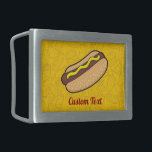 Hotdog Bälte Buckle<br><div class="desc">Tecknad illustration av hotdog. Skräckmatets dispositionsikoner i gultens mönster-bakgrund. Anpassningsbar.</div>