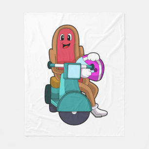 Hotdog som Biker med Scooter.PNG Fleecefilt