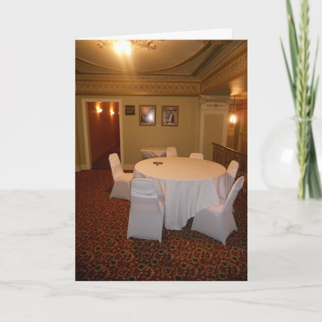 Hotell Duluth-täckta stolar & Bord Hallow’en Kort (Framsida)