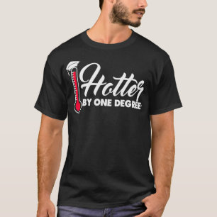 Hotter med en graderad Studenten, för manar Wome T Shirt