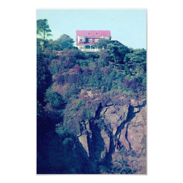 House on a Cliff, Tenby, Wales, UK (Late 70 s) Fototryck (Framsidan)