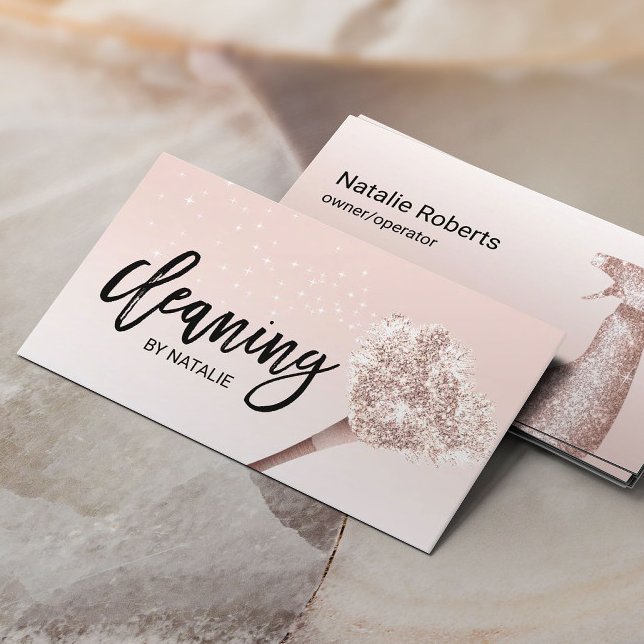 House Städning Maid Service  Rosa Typography Visitkort (Skapare uppladdad)