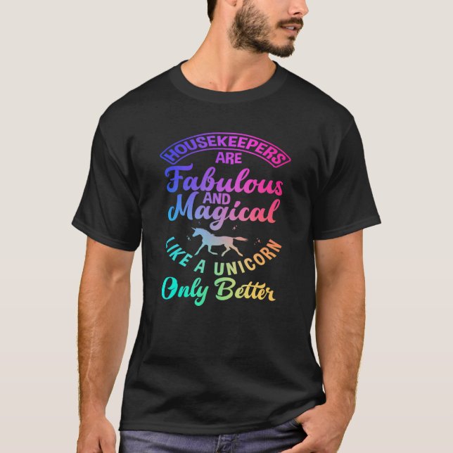 Housekeepers Magical Cleaning Lady   Housekeeping T Shirt (Framsida)