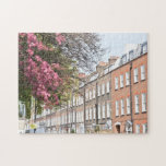 Houses Islington North London Förenade kungariket Pussel<br><div class="desc">Pussel har ett originalfoto av en rad hus i Islington,  North London,  England. Det finns också många fler illustrerade och fotopussel från den här butiken. Om du inte ser pusslet du är tittar för,  kontakta Rebecca för att få något designat bara för dig!</div>