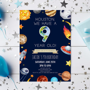 Houston Vi Har En 9 Års Födelsedagsfest Inbjudningar