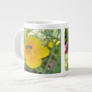 Hoverfly och kaliforniska vallmo Mugg Jumbo Mugg