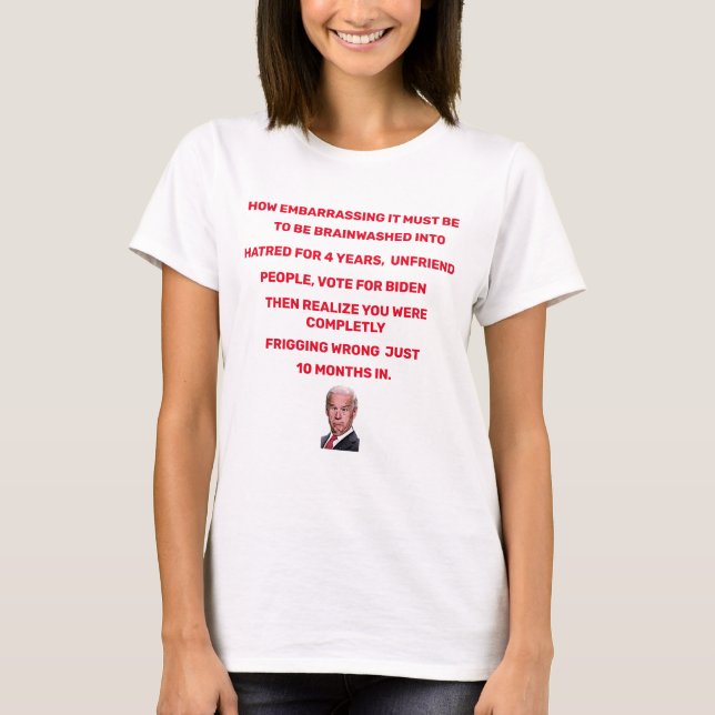 HOW EMBARRASSING IT MUST BE T-Shirt (Framsida)
