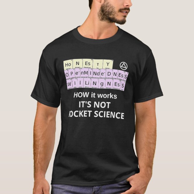 HOW it Works Not Rocket Science Periodic Elements  T Shirt (Framsida)