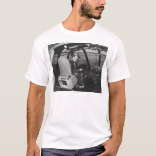 Howard Hughes i träflygplan för Spruce gås T Shirt