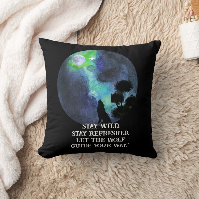 Howling Wolf and Moon Pillow | Mystical Forest Nig Kudde (Filt)