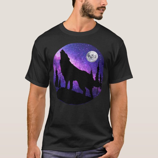Howling Wolf Under The Full Moon With Purple Galax T Shirt (Framsida)