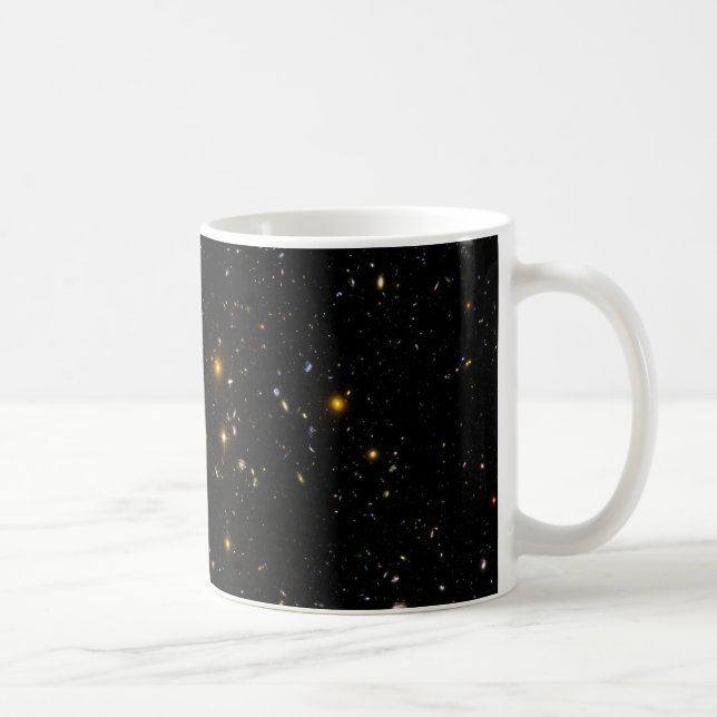 Hubble avbildar det Ultra djupa fält konstellation Kaffemugg (Höger)