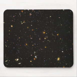 Hubble det Ultra djupa fältutrymmet avbildar Musmatta