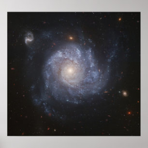 Hubble Snaps Bilder of a PinWheel-Shaped Galaxy Poster