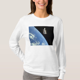 Hubble Space Telescope med blå jord T Shirt