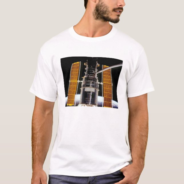 Hubble Space Telescope Tee Shirt (Framsida)