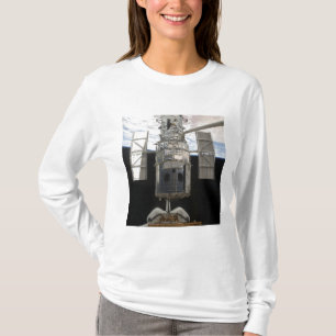 Hubble utrymmeteleskop i Atlantis lastfjärd T Shirt