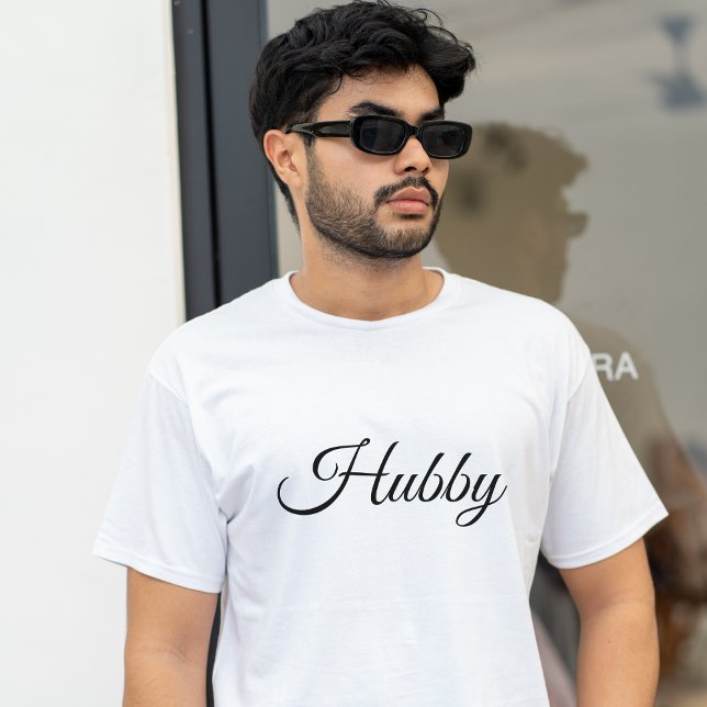 Hubby Modern Honeymoon Black Script White Manar T Shirt (Skapare uppladdad)