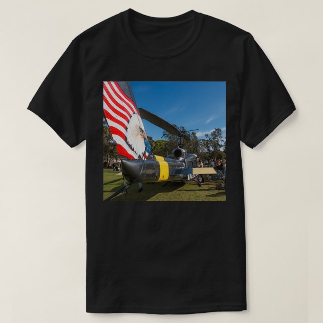 Huey Eagle One Helicopter Classic TShirt T Shirt (Design framsida)